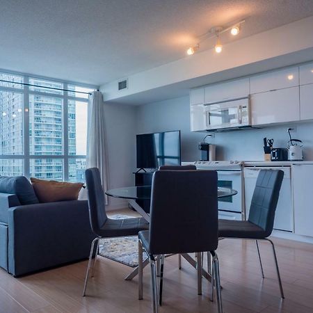 Luxury Downtown Toronto Condo - 2 Bedroom Exterior foto