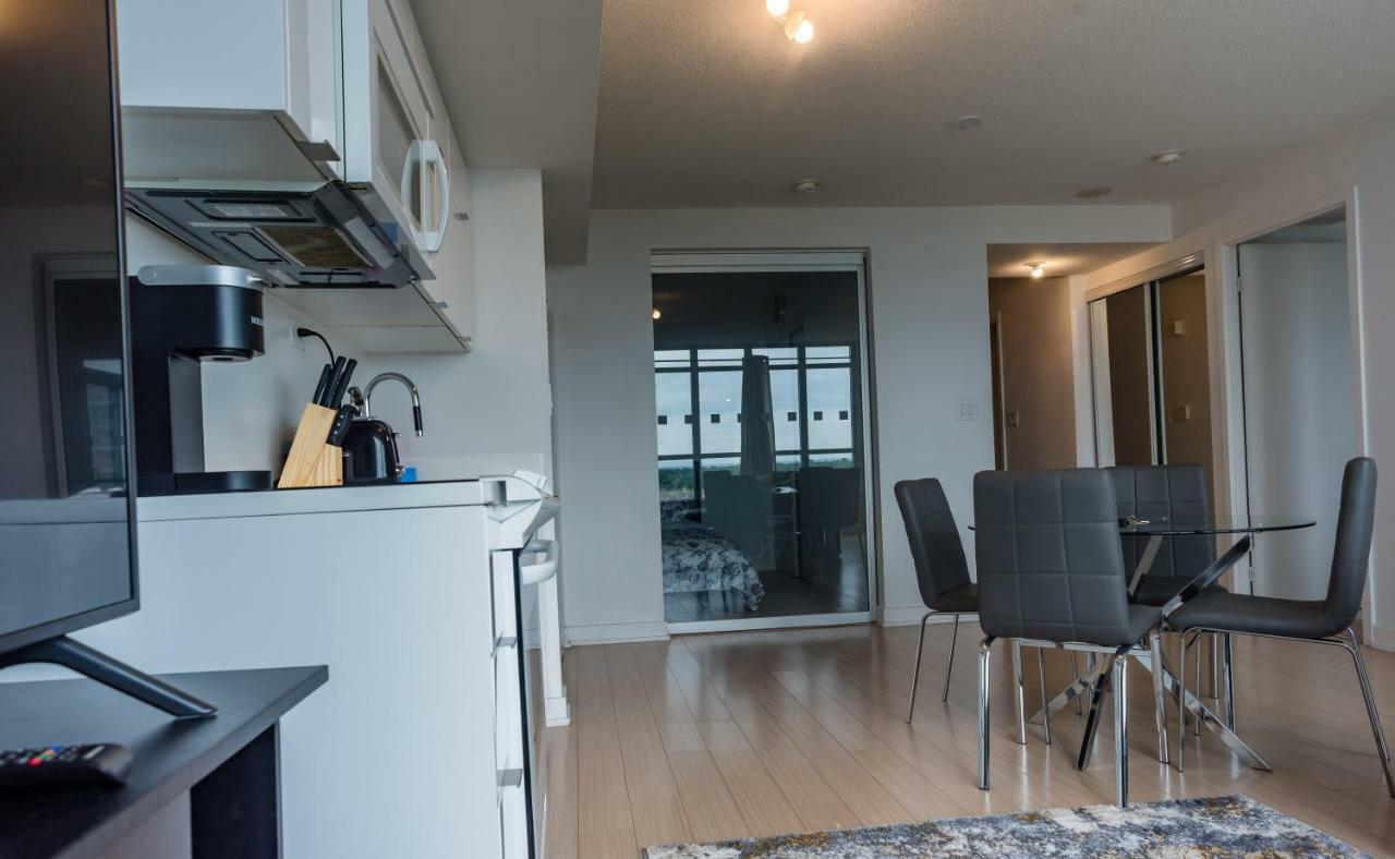 Luxury Downtown Toronto Condo - 2 Bedroom Exterior foto